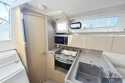 2020 Beneteau Oceanis 35.1 | 10m 3