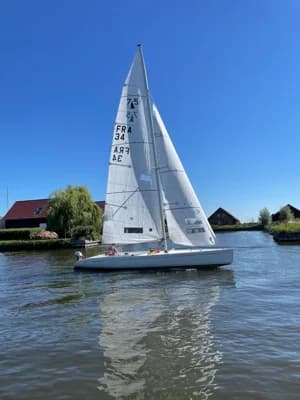 1989 Mono Racer 750 | 8m 2