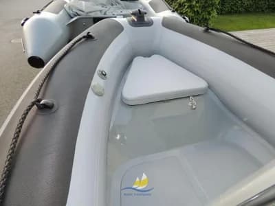 Adventure Boats Adventure Vesta 380 3