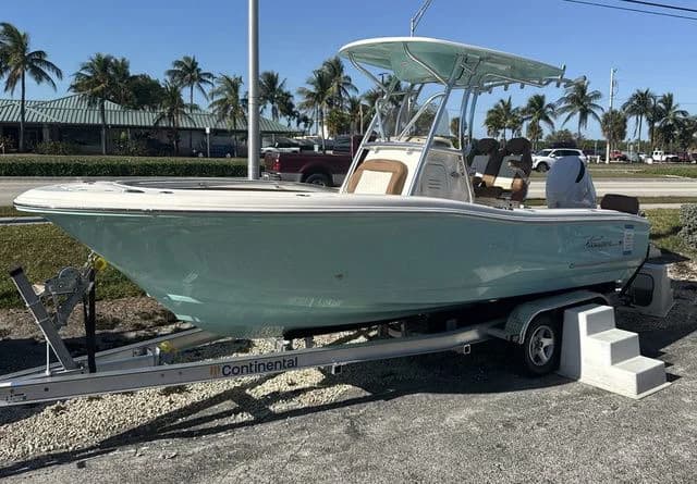 2026 Pioneer 222 Sportfish