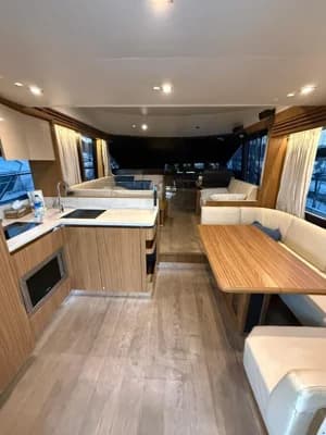 Absolute 56 FLY 2015 2