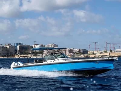 2019 Axopar 28 T Top Boat for Sale in St Juliens 2