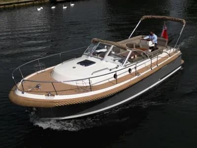 2023 Intercruiser 29 Boat for Sale in Wargrave 2