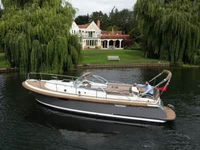 2023 Intercruiser 29 Boat for Sale in Wargrave 3