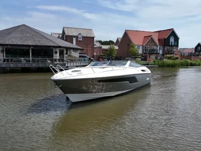 2014 Windy 39 Camira Boat for Sale in Lincoln 2