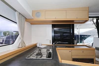 Lagoon 42 5