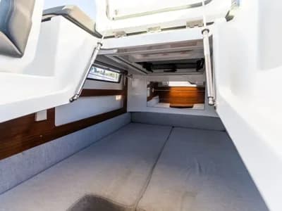 2019 Axopar 28 T Top Boat for Sale in Vilamoura 5
