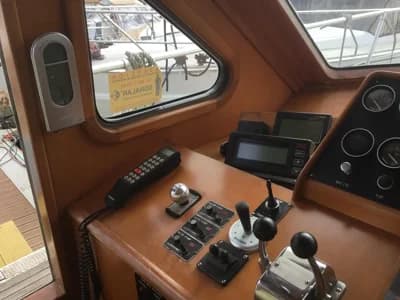1994 Trader 58 Sunliner Boat for Sale in Bordeaux 5