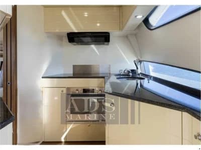 Ferretti 681 4