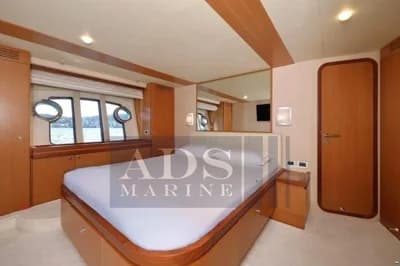 Ferretti 681 5