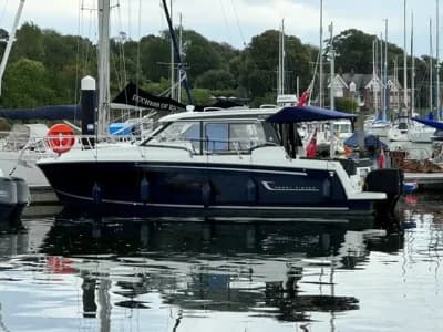 Jeanneau Merry Fisher 1095 Coupe 2