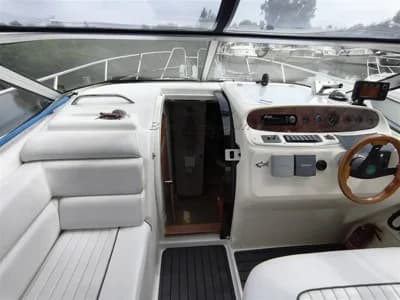 1999 Sealine S28 Boat for Sale in Loddon 3