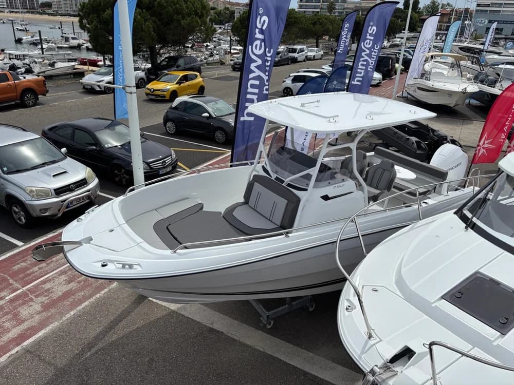 Jeanneau Cap Camarat 7.5 CC Serie 3