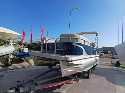Sharkcaretta C5 2