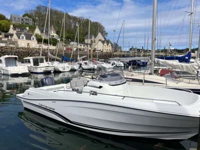 Jeanneau Cap Camarat 7.5 CC Serie 3 3