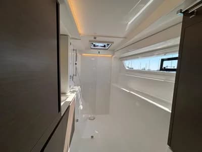 2025 Leopard 42 | 13m 4