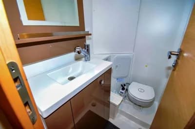 Fountaine Pajot Lucia 40 3
