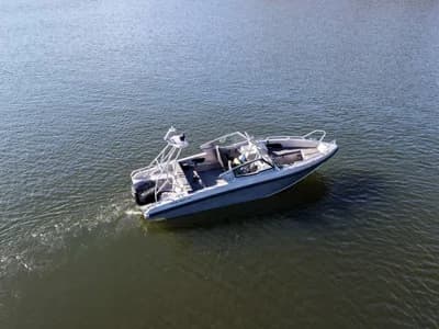 UMS Boats UMS 805 DC 2