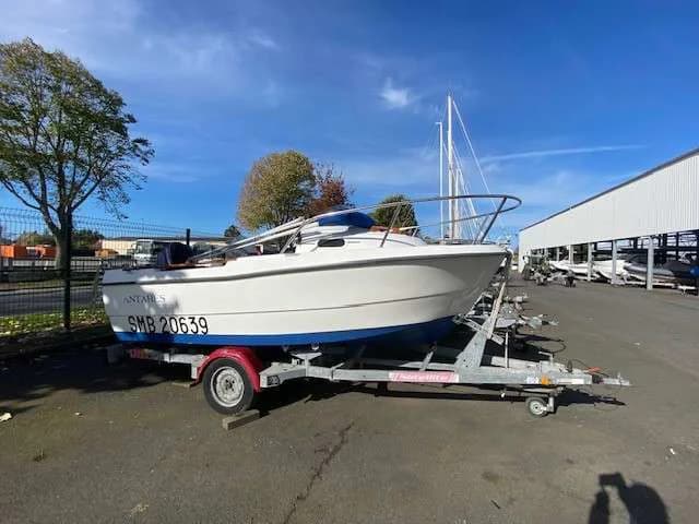 Bénéteau Antares 450