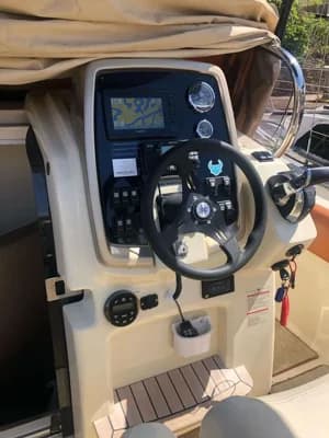 Invictus 270 FX 3