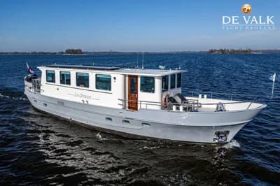Live Aboard 1800 2