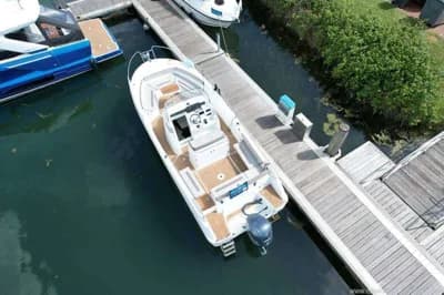 Jeanneau Cap Camarat 8.5 CC 2