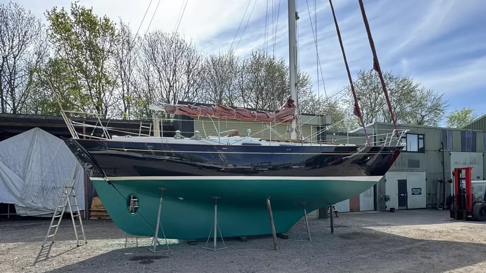 1982 Laurent Giles 38 Boat for Sale in Hampshire