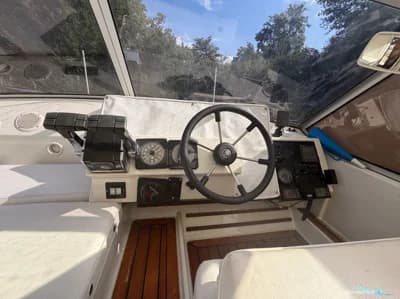 Coronet Commander 38` 3