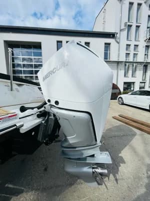 Sea Ray Sun Sport 230 Outboard 79G223 SSE SSO 2