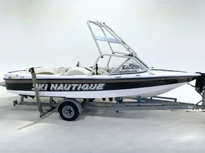 2002 Correct Craft Ski Nautique 196 Limited Boat for Sale in Ardlui 2
