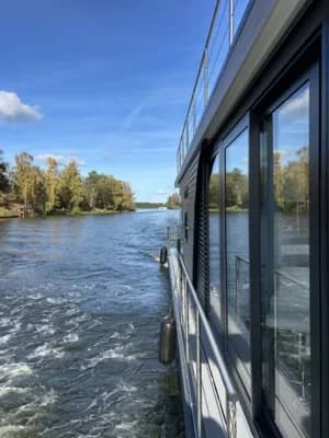 Luxus Hausboot mit Besonderer Raumaufteilung 2