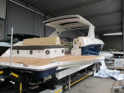 Sea Ray 400 SLX 5