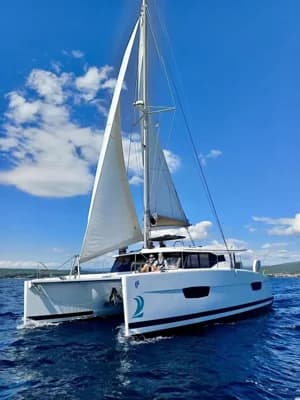 Fountaine Pajot Lucia 40 2