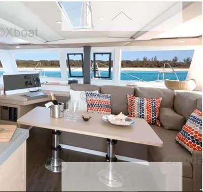 Fountaine Pajot Lucia 40 2