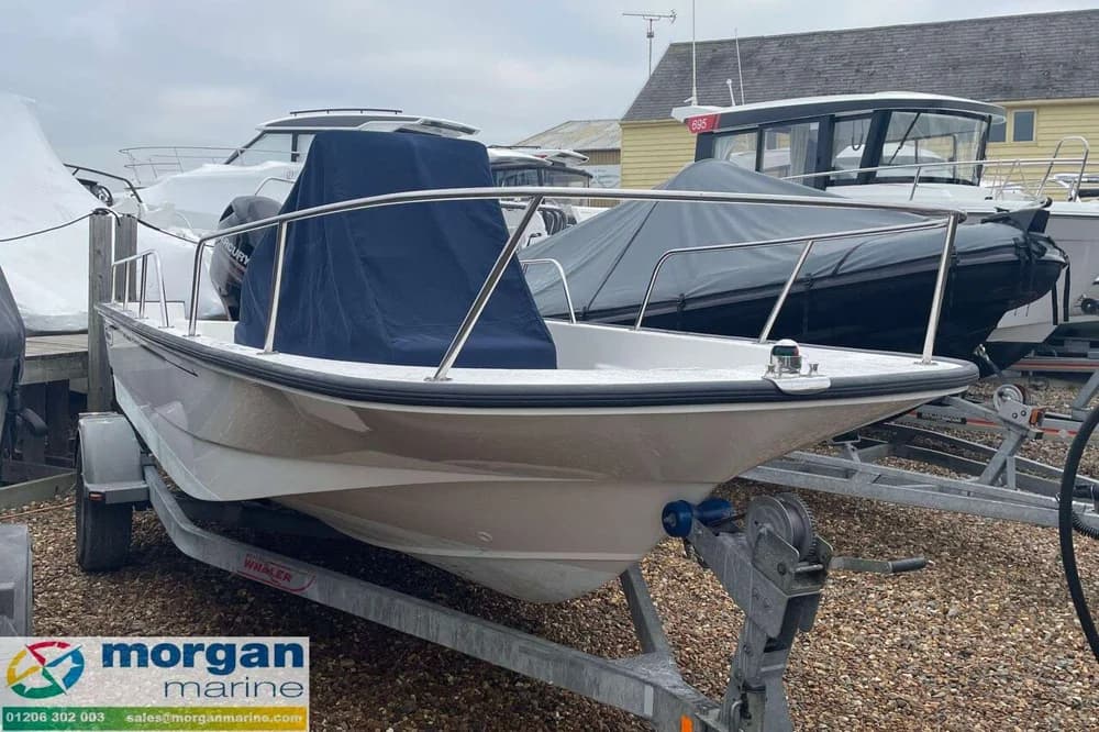 Boston Whaler Montauk 170