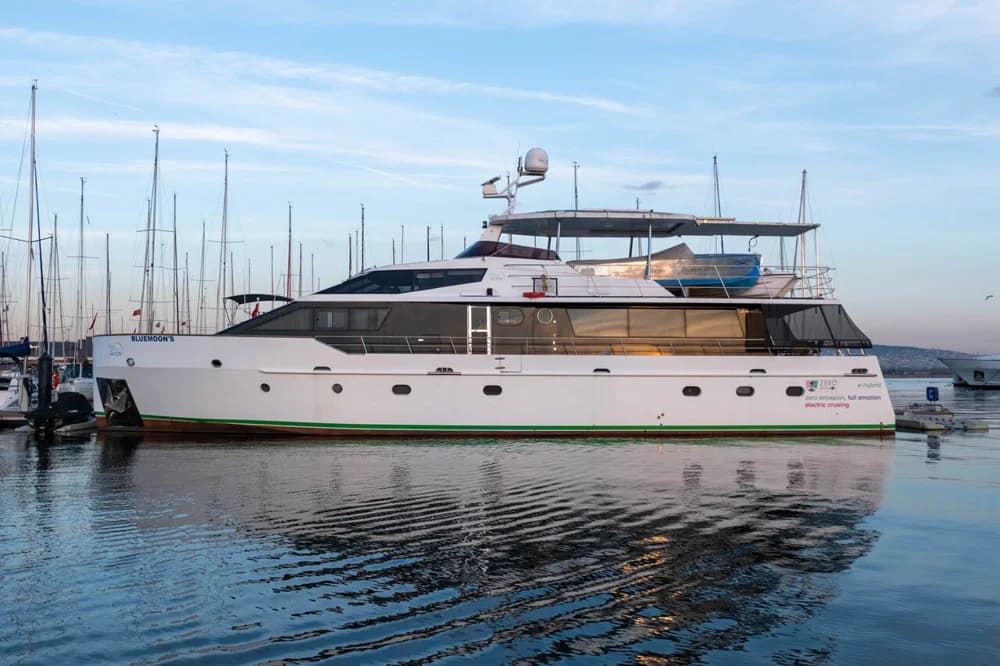 Benetti 23