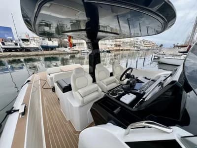 Solaris Power 40 Open 4