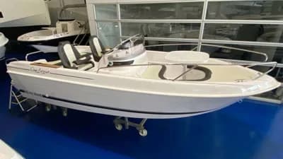 B2 MARINE CAP FERRET 522 OPEN 2