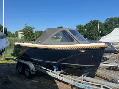 Maxima 600 Tender 2