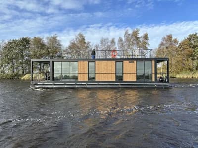 La Mare Houseboat Modern 15 NEW 2
