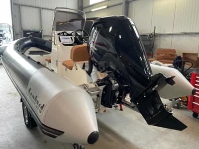 Bombard Sunrider 550 Blue Story 3