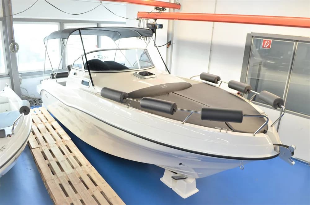 Karel 680 Ionian SUN