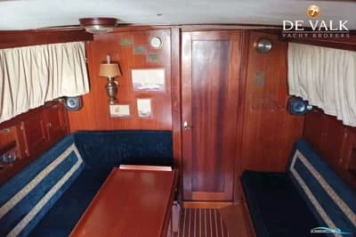Classic Sailing Yacht 5