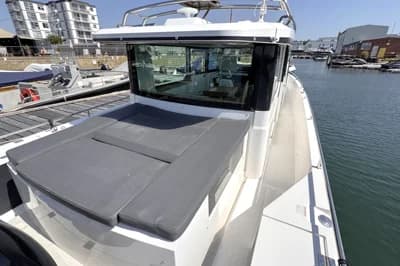 2018 Axopar 37 XC Cross Cabin | 11m 3