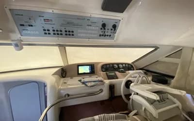 Sealine 350 Fly 3