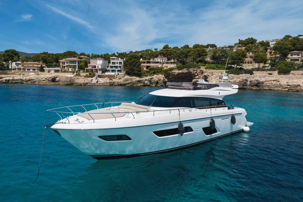 2017 Ferretti Yachts 550 | 17m
