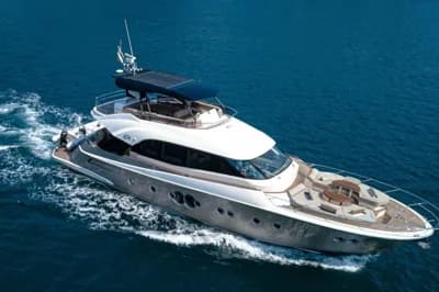 2015 Monte Carlo Yachts MCY 70 5