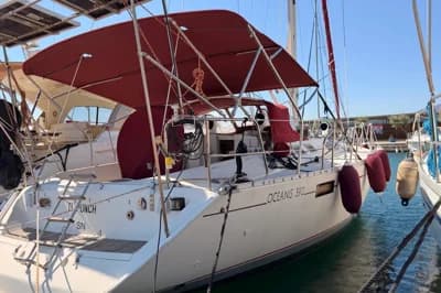 1989 Beneteau Oceanis 390 | 11m 2