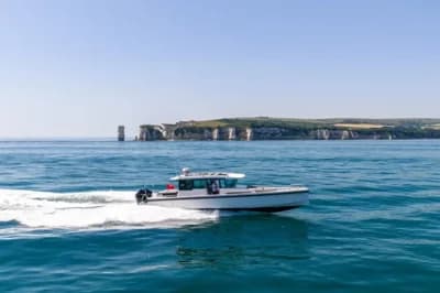 2018 Axopar 37 XC Cross Cabin Boat for Sale in Poole 2