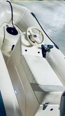 Avon 315 RIB 2